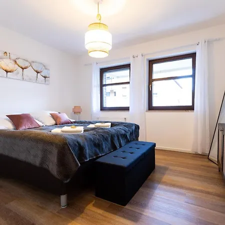 Design-Ferienwohnung In Bad Neuenahr: Platz Fuer 4, Kueche, Wifi, Netflix Extérieur photo
