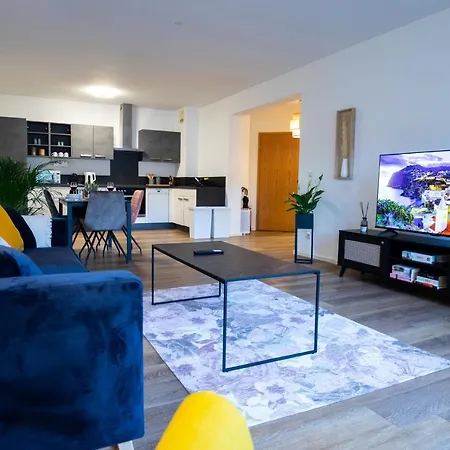 Design-Ferienwohnung In Bad Neuenahr: Platz Fuer 4, Kueche, Wifi, Netflix Extérieur photo