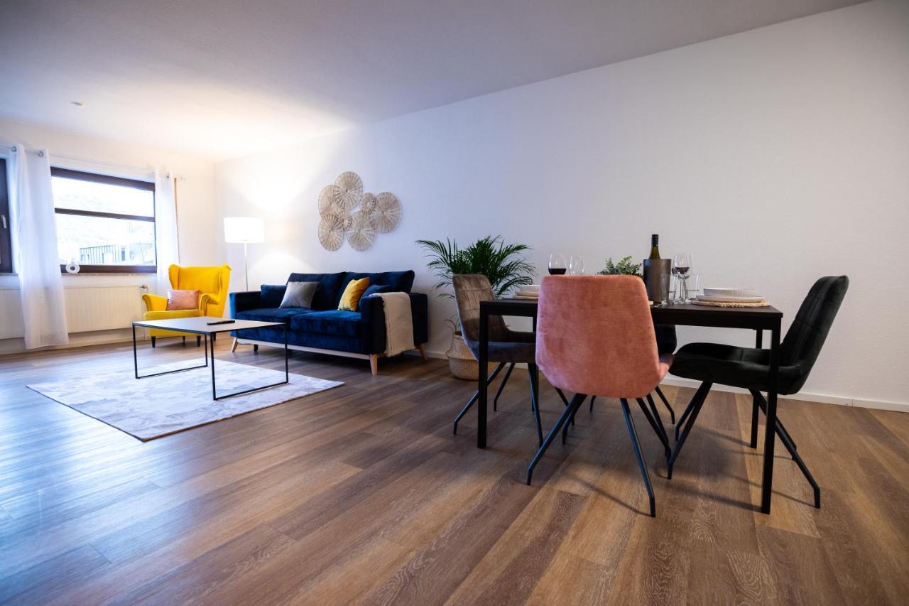 Design-ferienwohnung In Bad Neuenahr: Platz Fuer 4, Kueche, Wifi, Netflix