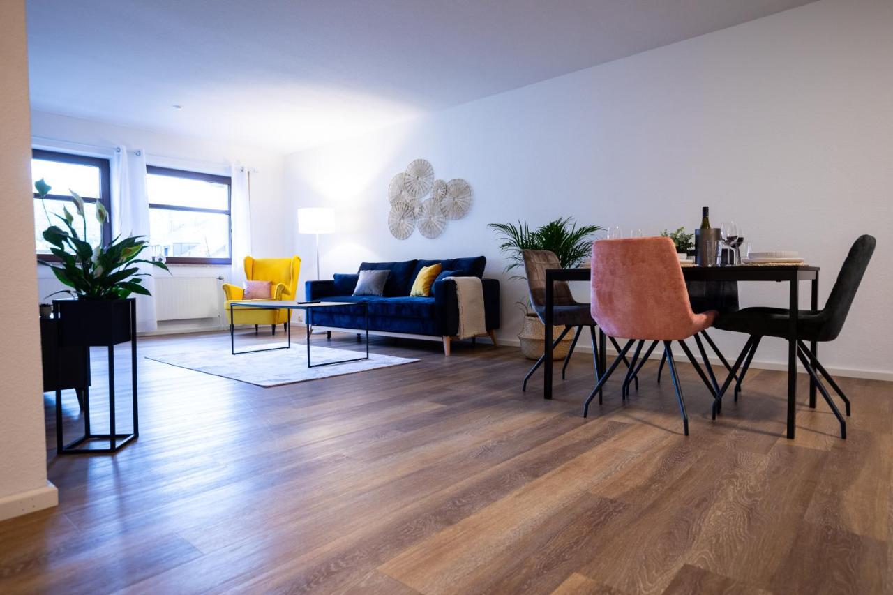 Design-ferienwohnung In Bad Neuenahr: Platz Fuer 4, Kueche, Wifi, Netflix * Bad Neuenahr-Ahrweiler