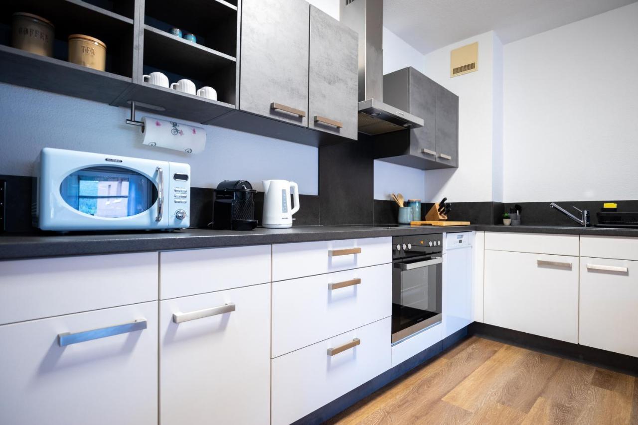 Appartement Design-ferienwohnung In Bad Neuenahr: Platz Fuer 4, Kueche, Wifi, Netflix
