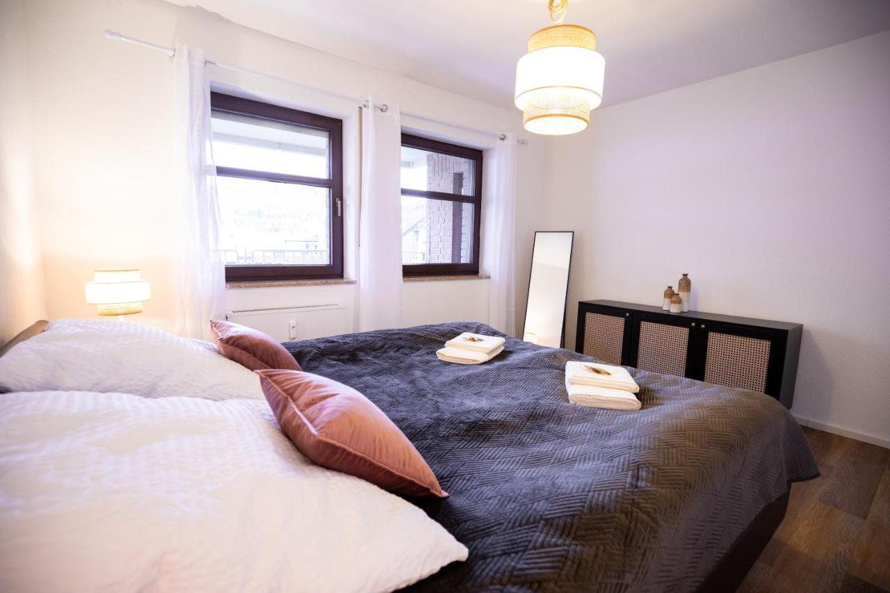 Apartment Design-ferienwohnung In Bad Neuenahr: Platz Fuer 4, Kueche, Wifi, Netflix