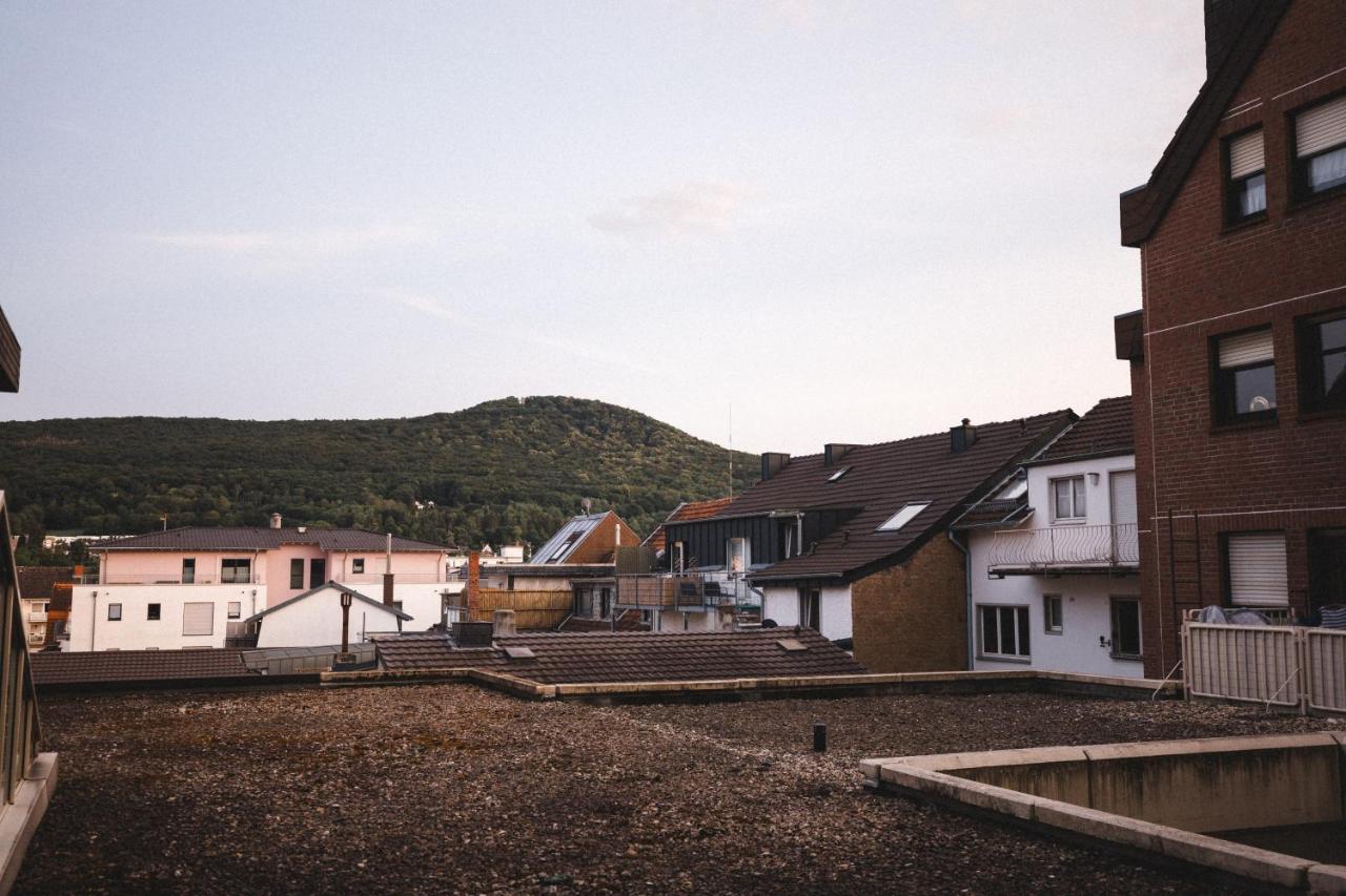 Design-ferienwohnung In Bad Neuenahr: Platz Fuer 4, Kueche, Wifi, Netflix